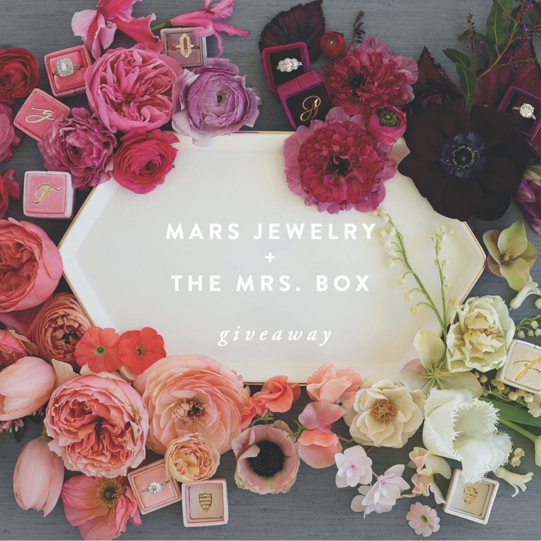 MARS BRIDAL ? GET YOUR MRS. BOX VELVET JEWELRY BOX