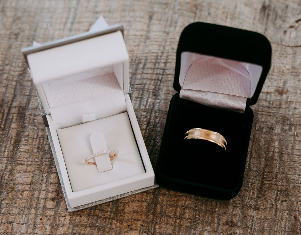 When Is the Right Time to Buy Your Wedding Bands?