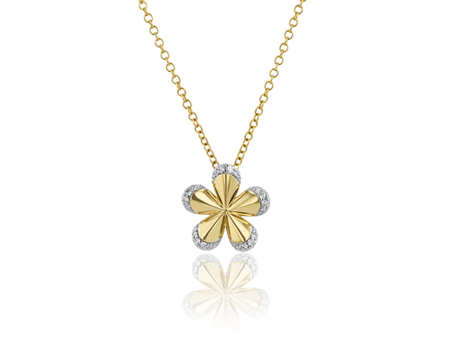 An awe inspiring floral pendant.