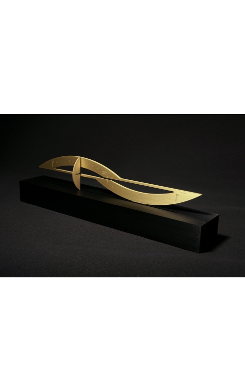 The Watch Stand Around Five 49 X 8 X 13CM
