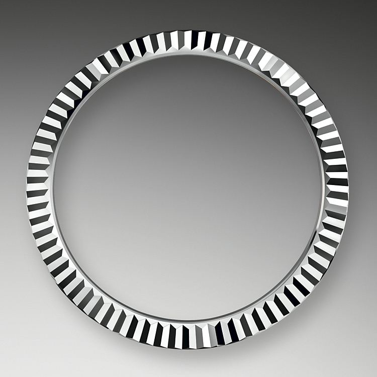 The Fluted Bezel